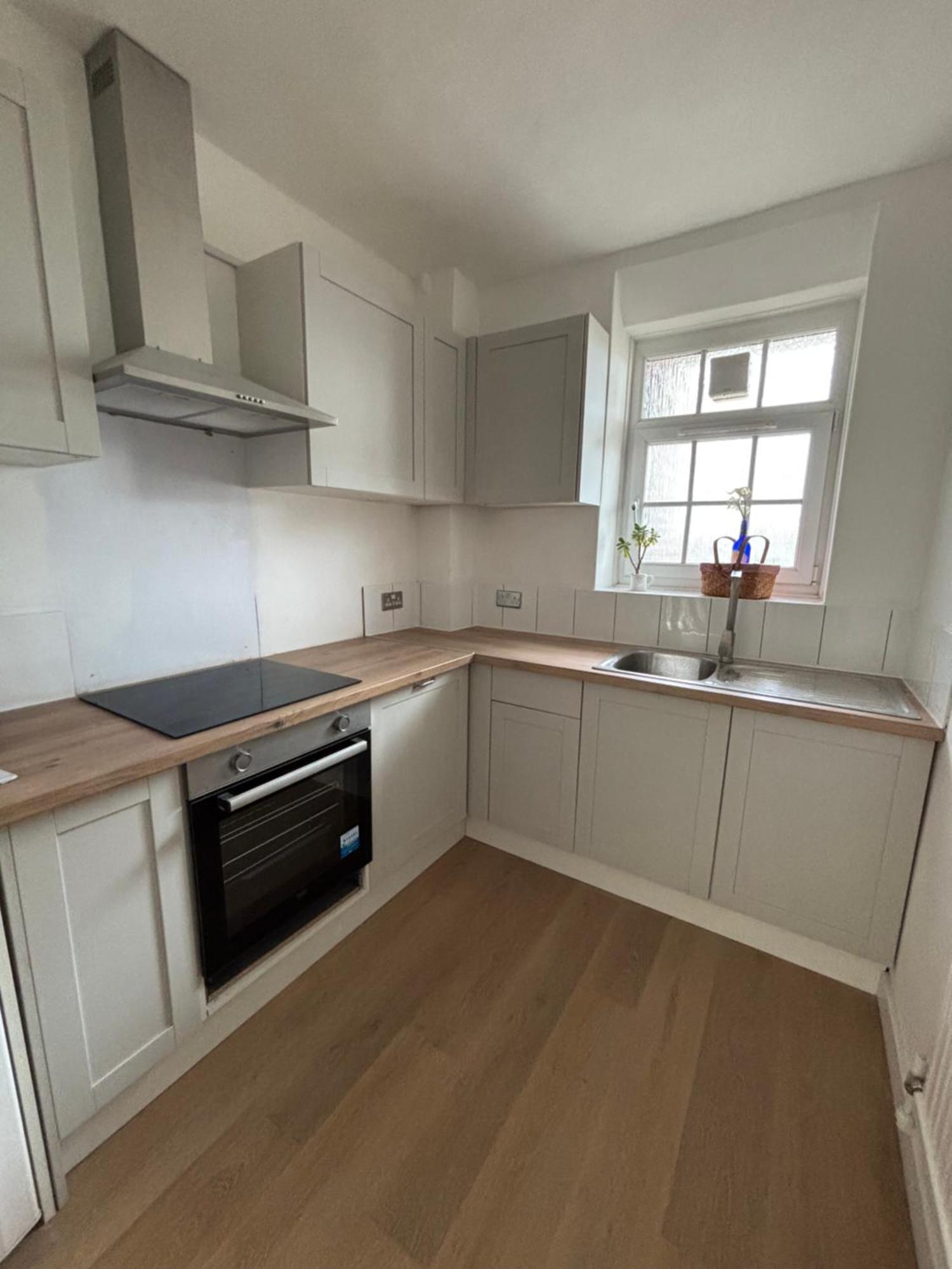 Newly Renovated 2 Bedroom In With Garden